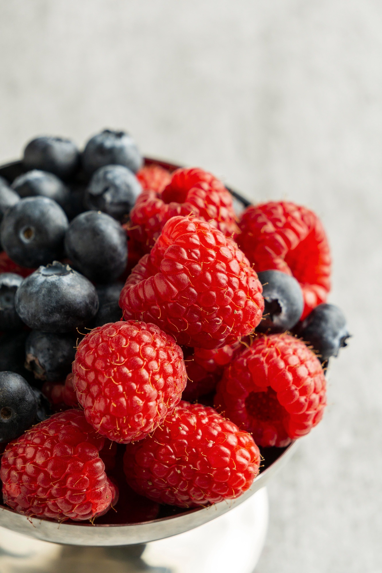 Frozen fruits and pastes